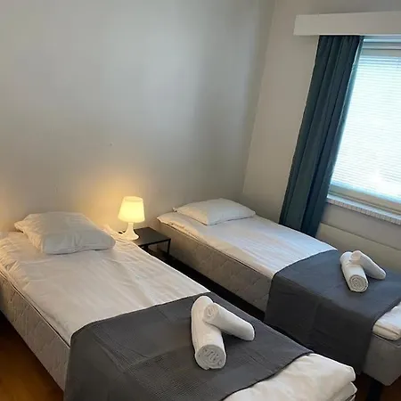 Apartment Kotimaailma - 2mh Asunto Laehellae Malmin Palveluita