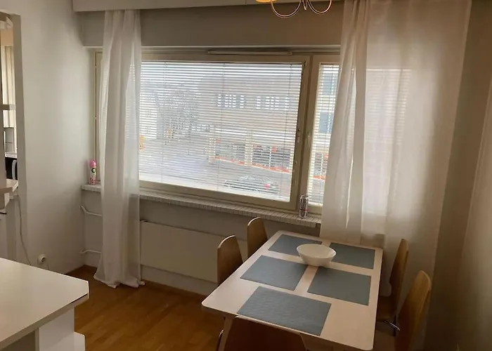 Kotimaailma - 2mh Asunto Laehellae Malmin Palveluita * Helsinki